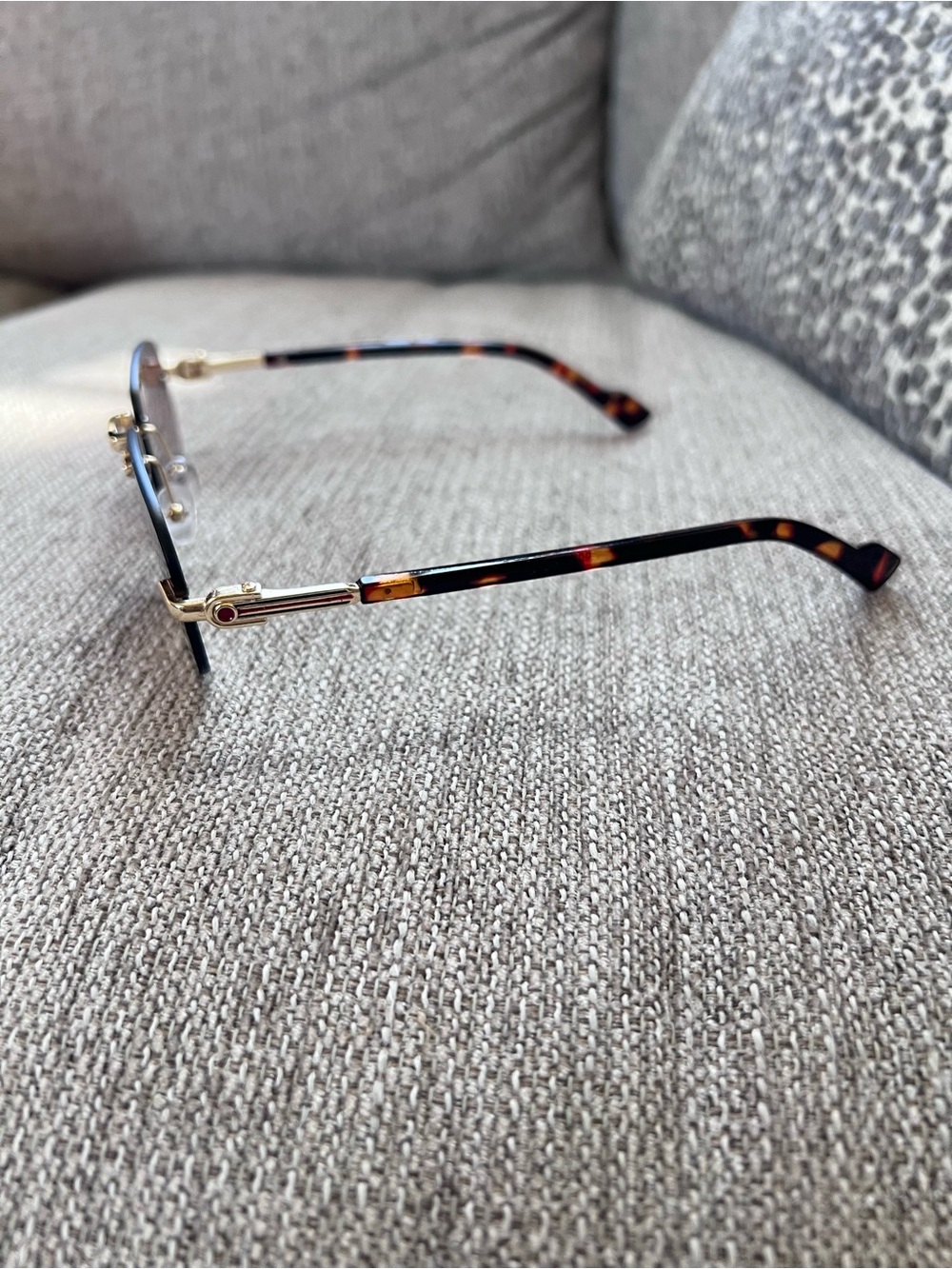Gucci Rimless Brown Gradient Sunglasses with Gold Hardware - Picture 4 of 7